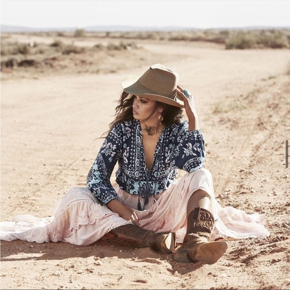 Spell Pandora Blouse - Picture 2 of 12